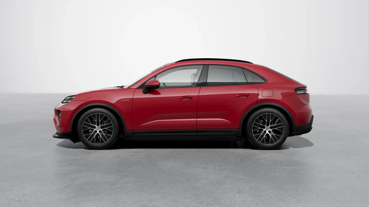 2026 Porsche Macan Electric - Image 16 of 30