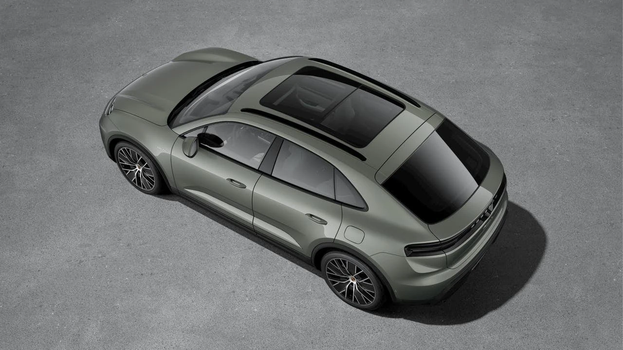 2026 Porsche Macan Electric - Image 4 of 10