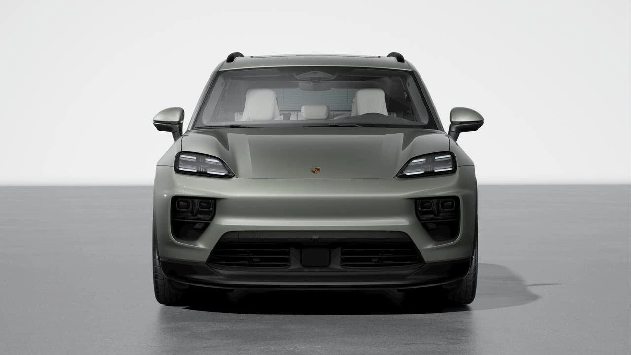 2026 Porsche Macan Electric - Image 8 of 10