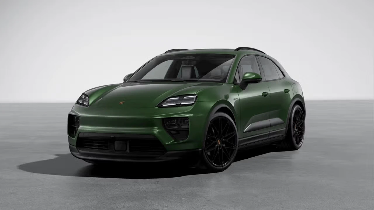 2026 Porsche Macan Electric - Image 4 of 30