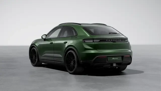 2026 Porsche Macan Electric - Image 22 of 30