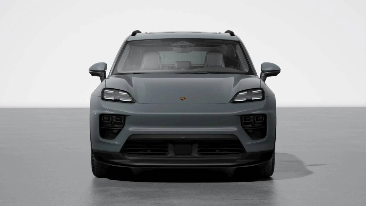 2026 Porsche Macan Electric - Image 8 of 10