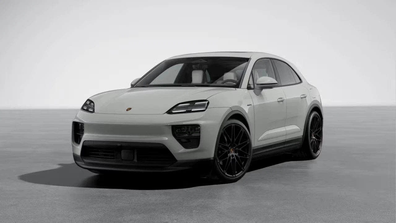 2026 Porsche Macan Electric - Image 4 of 30