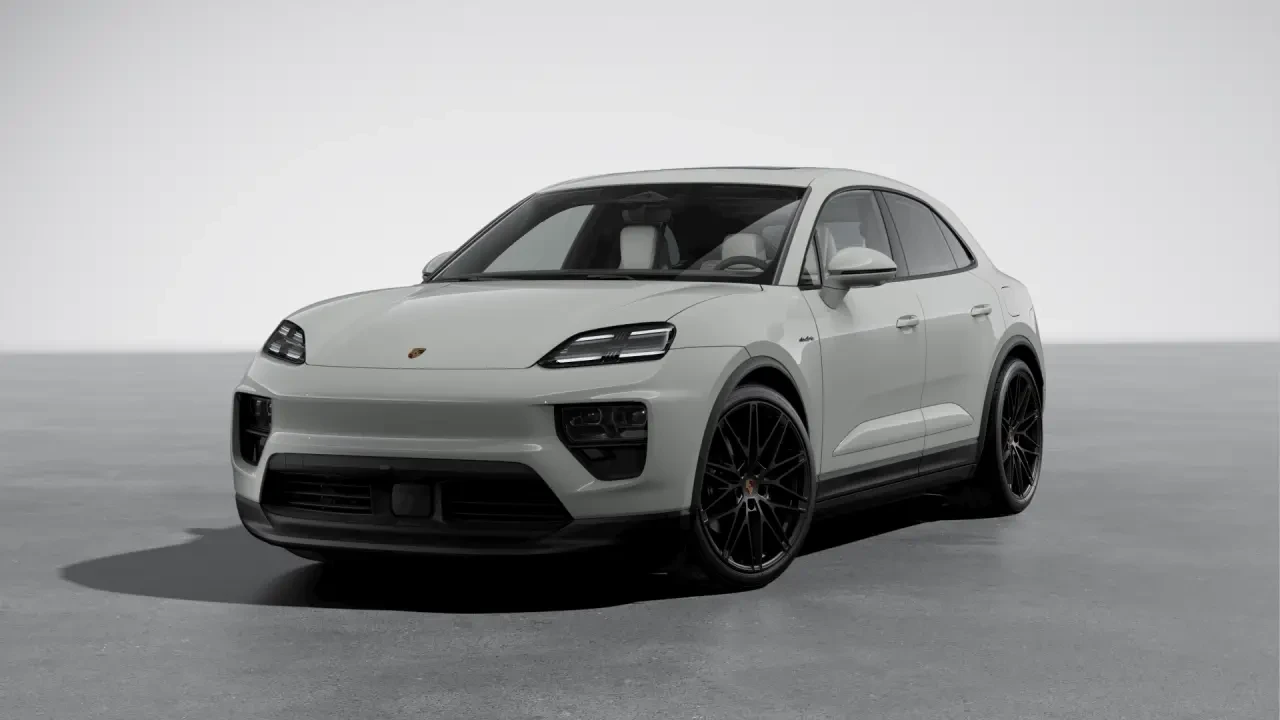 2026 Porsche Macan Electric - Image 8 of 30