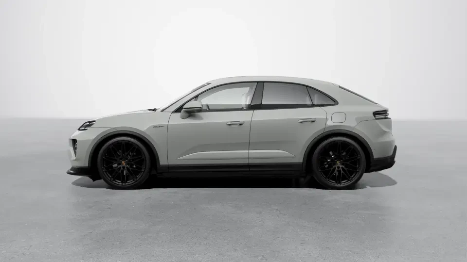 2026 Porsche Macan Electric - Image 15 of 30