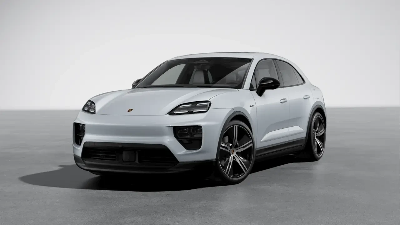 2026 Porsche Macan - Image 8 of 30
