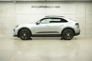 2026 Porsche Macan Electric - Image 13 of 31