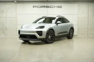 2026 Porsche Macan Electric - Image 5 of 31