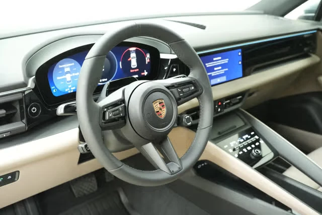2026 Porsche Macan Electric - Image 26 of 31