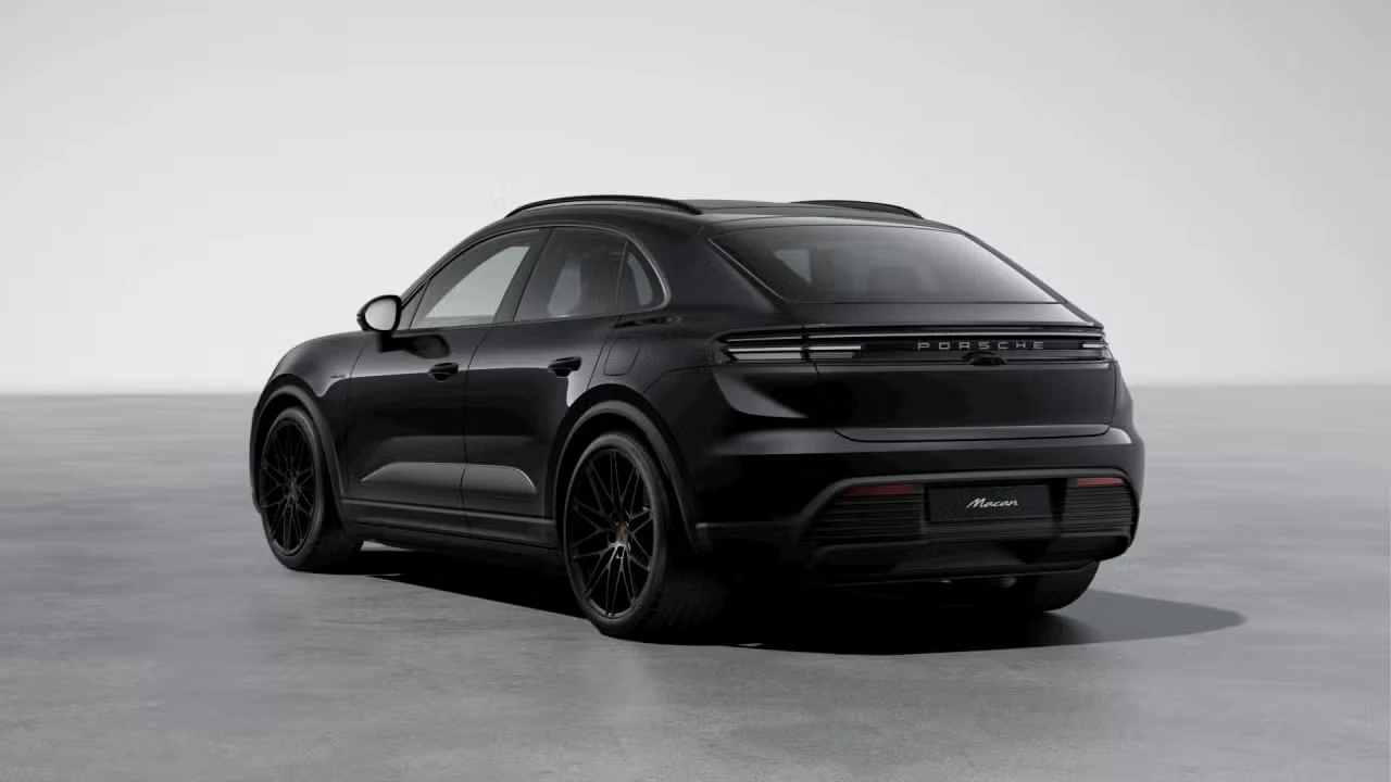 2026 Porsche Macan Electric - Image 20 of 31
