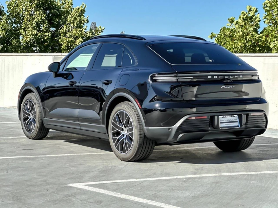 2026 Porsche Macan Electric - Image 3 of 4