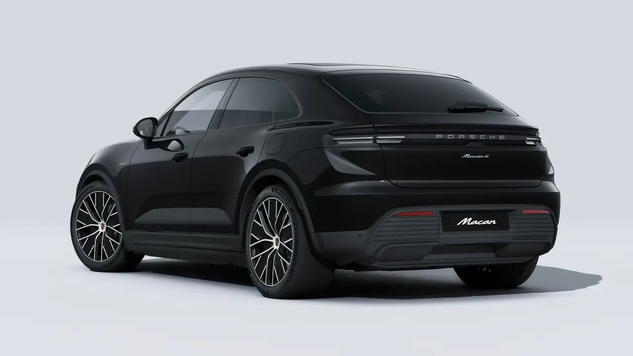 2026 Porsche Macan - Image 24 of 31