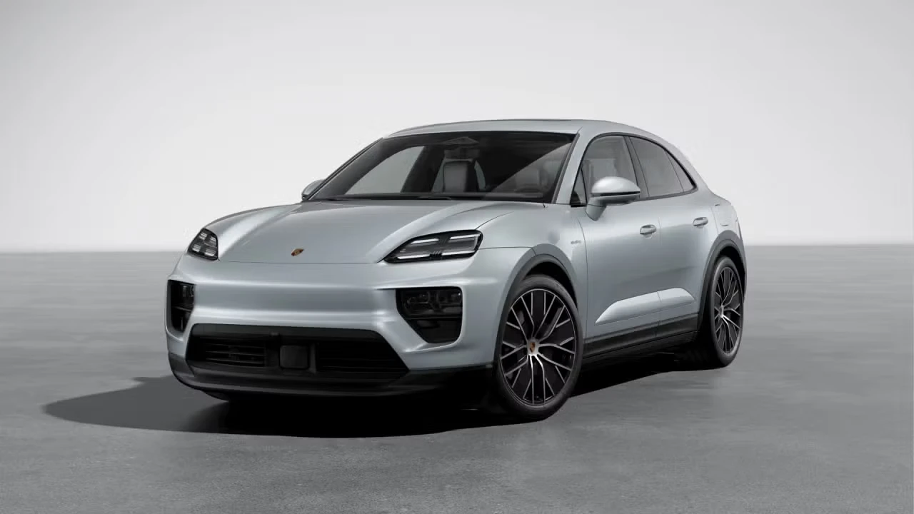 2026 Porsche Macan Electric - Image 4 of 30