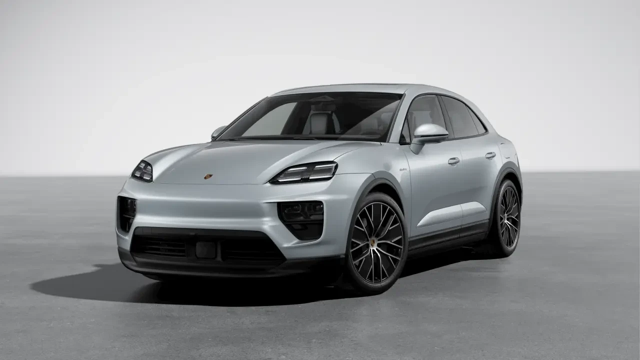 2026 Porsche Macan Electric - Image 8 of 30