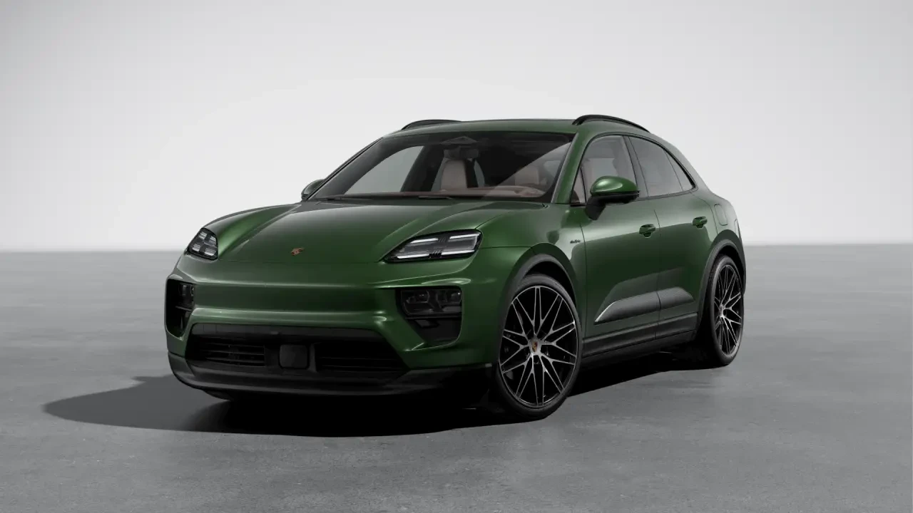 2026 Porsche Macan - Image 8 of 30