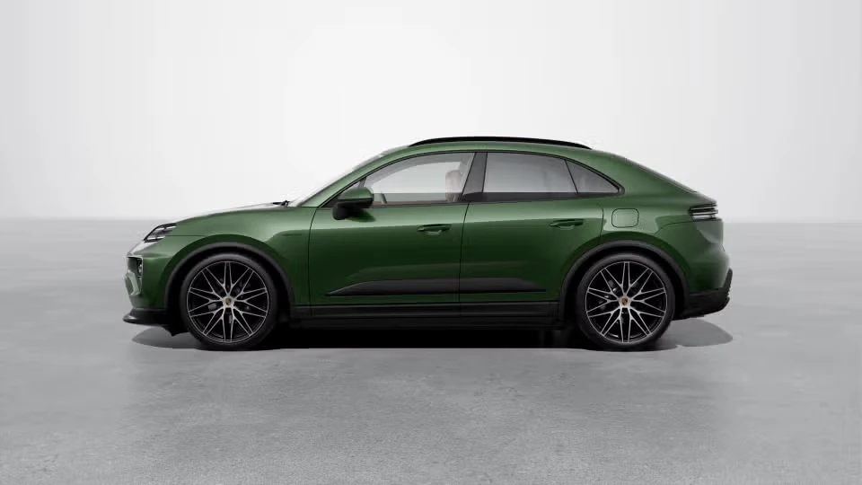 2026 Porsche Macan - Image 11 of 30