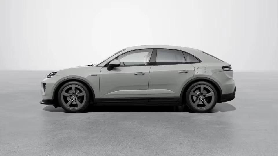 2026 Porsche Macan Electric - Image 11 of 30