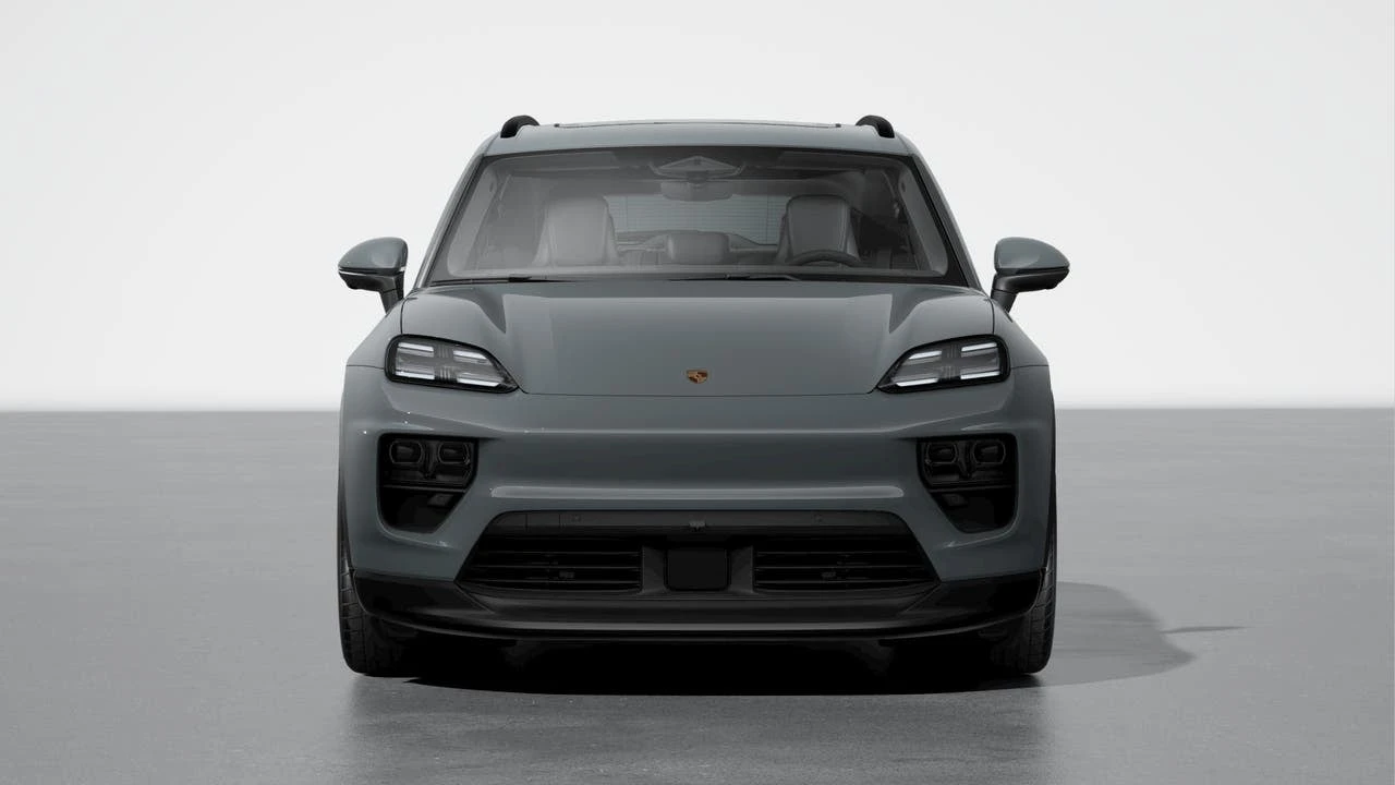 2026 Porsche Macan Electric - Image 8 of 10
