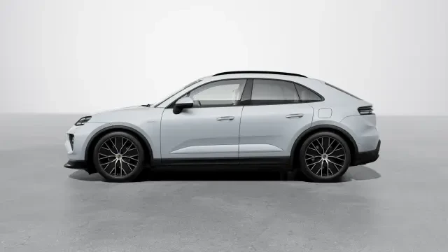 2026 Porsche Macan Electric - Image 14 of 31