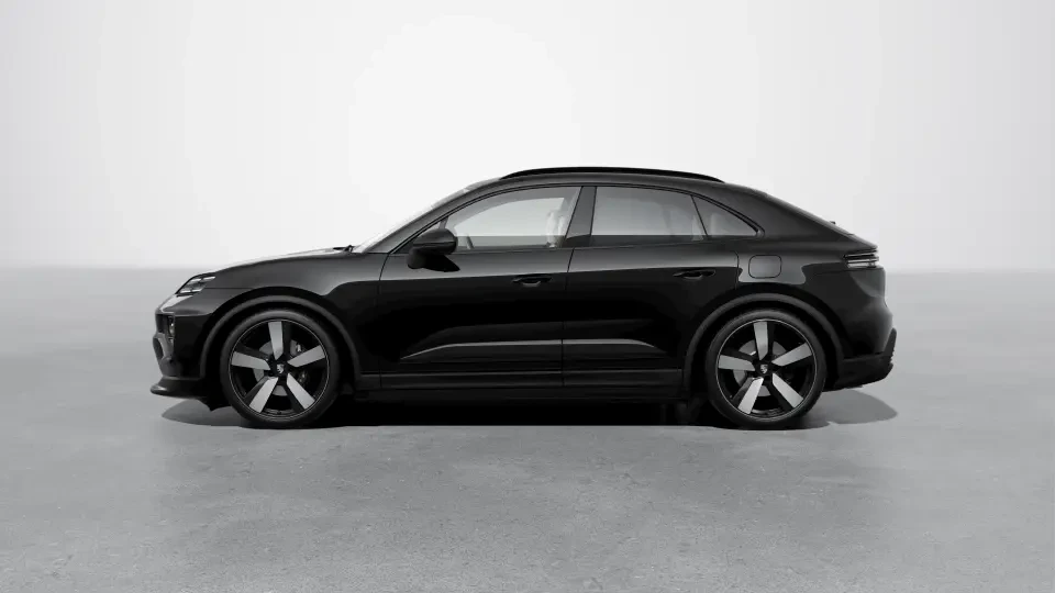 2026 Porsche Macan Electric - Image 15 of 31