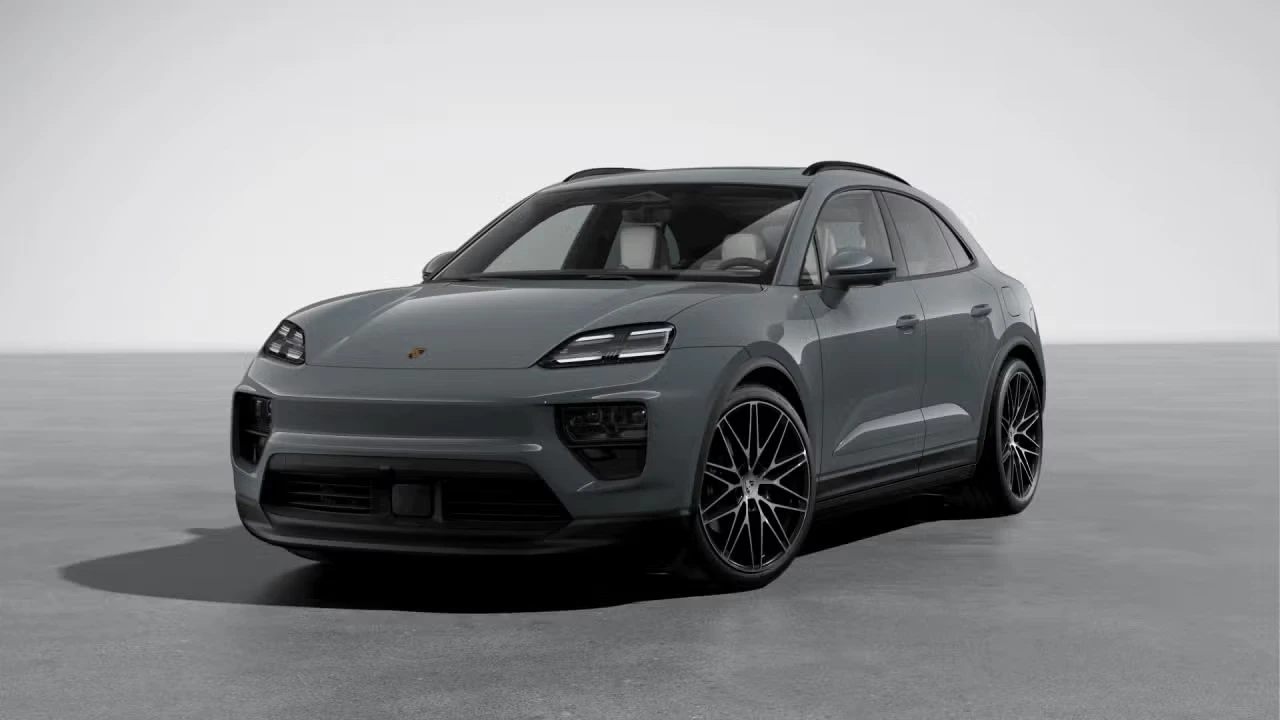 2026 Porsche Macan Electric - Image 4 of 31