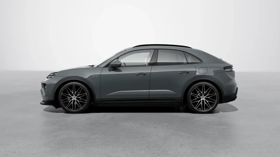 2026 Porsche Macan Electric - Image 15 of 31