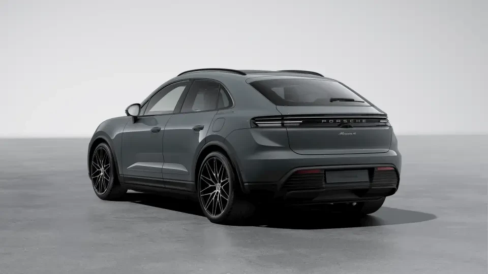 2026 Porsche Macan Electric - Image 23 of 31
