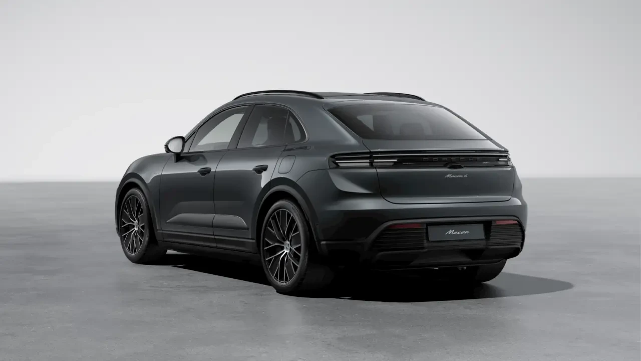 2026 Porsche Macan Electric - Image 24 of 30