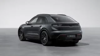 2026 Porsche Macan Electric - Image 17 of 30