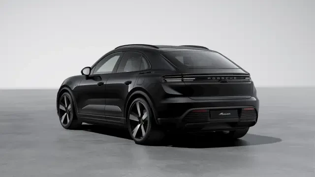 2026 Porsche Macan - Image 22 of 30