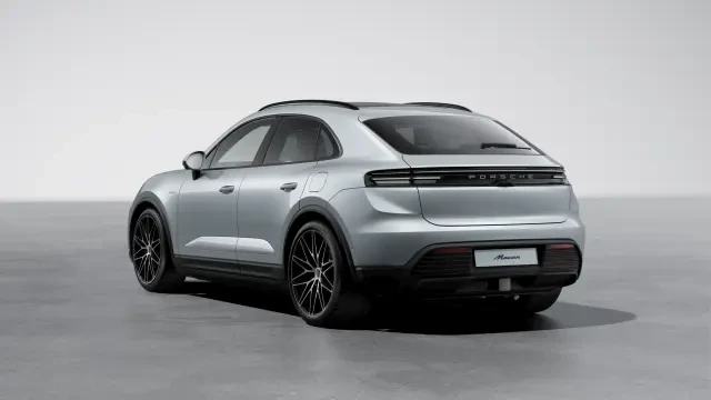 2026 Porsche Macan Electric - Image 22 of 30