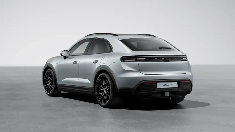2026 Porsche Macan Electric - Image 23 of 30