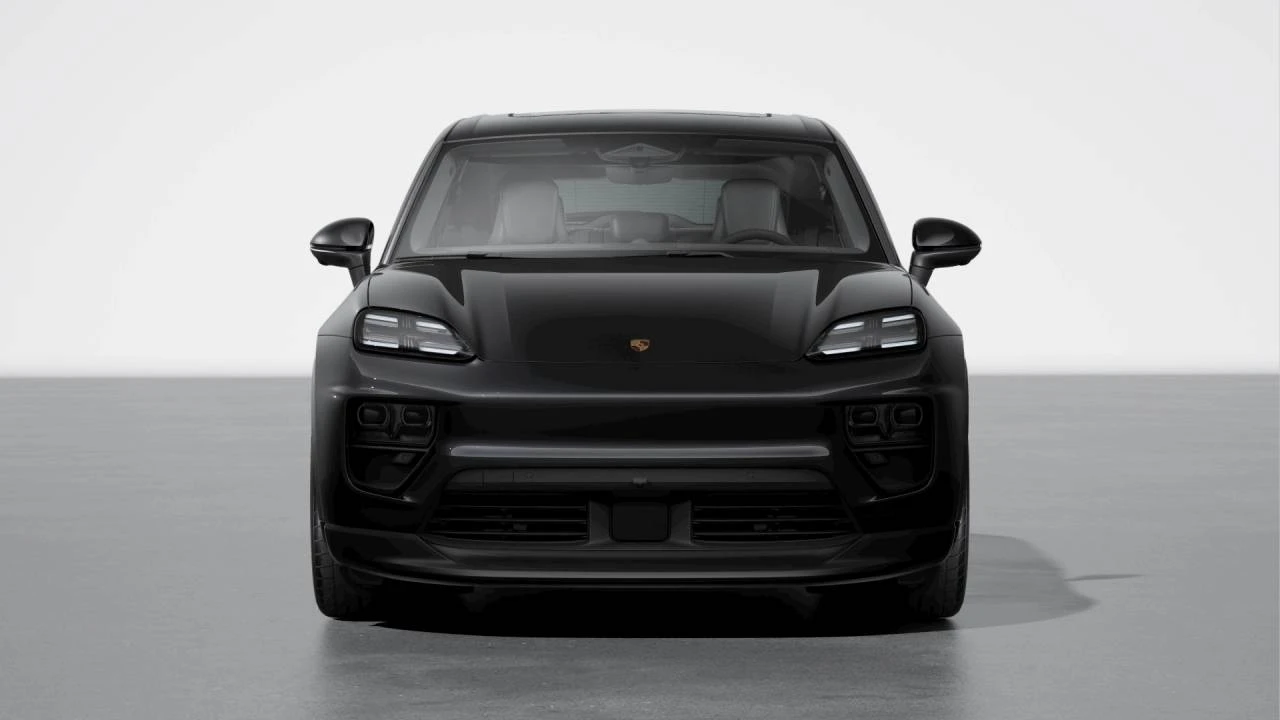 2026 Porsche Macan Electric - Image 8 of 10