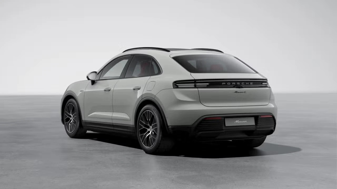 2026 Porsche Macan Electric - Image 20 of 31