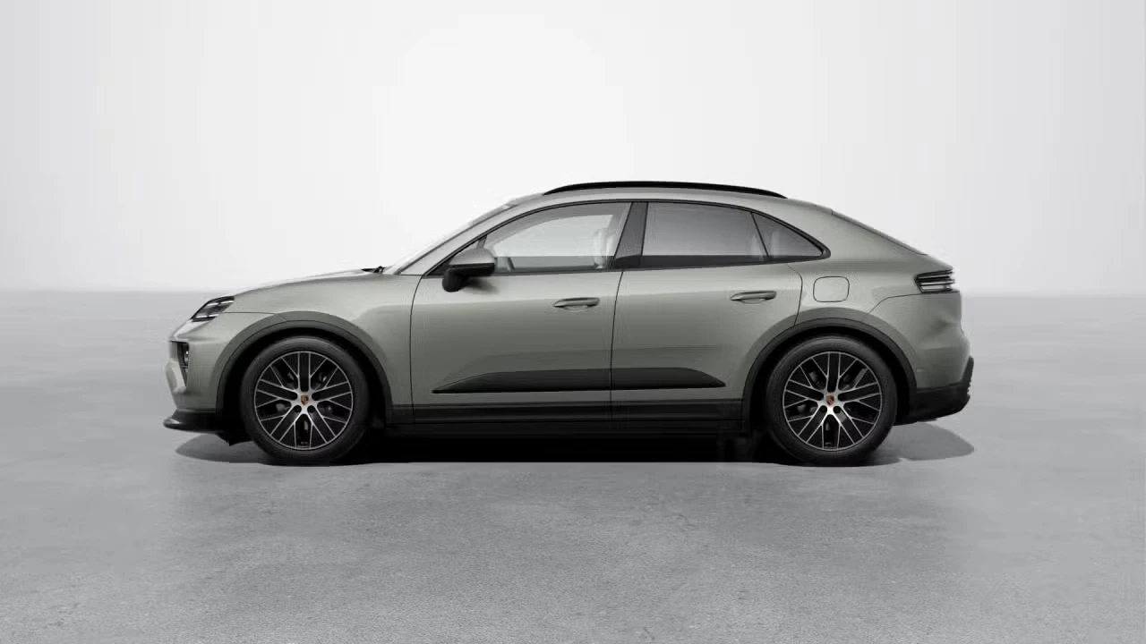 2026 Porsche Macan Electric - Image 12 of 31
