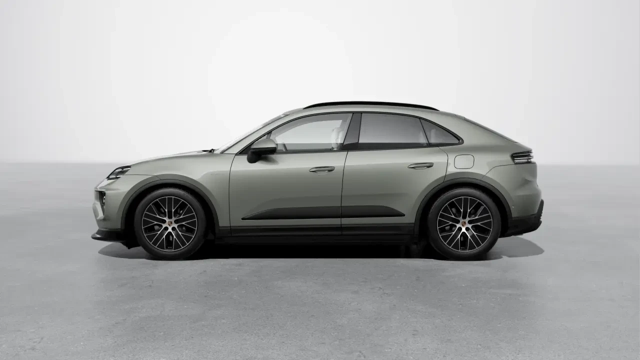 2026 Porsche Macan Electric - Image 16 of 31