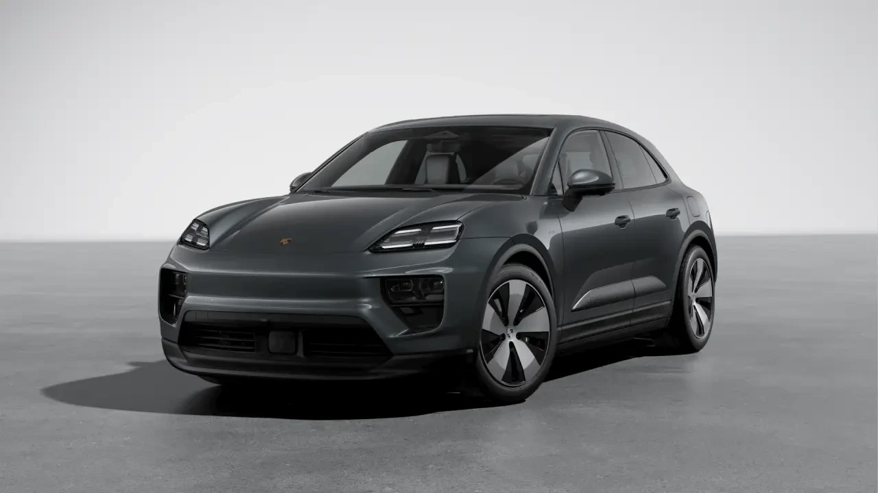 2026 Porsche Macan Electric - Image 8 of 31