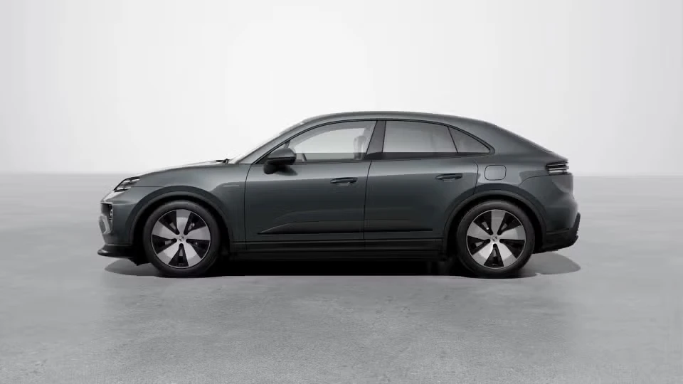 2026 Porsche Macan Electric - Image 11 of 31