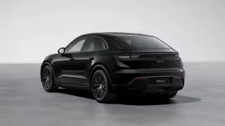 2026 Porsche Macan Electric - Image 17 of 30