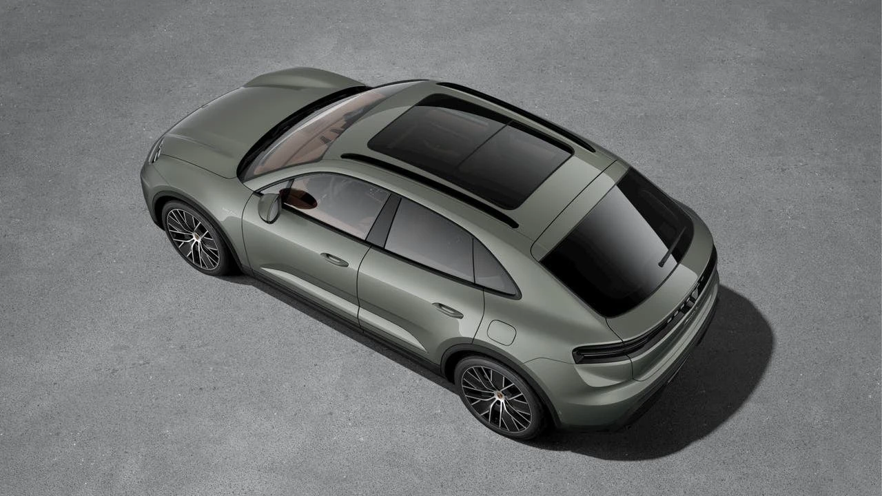2026 Porsche Macan Electric - Image 4 of 10