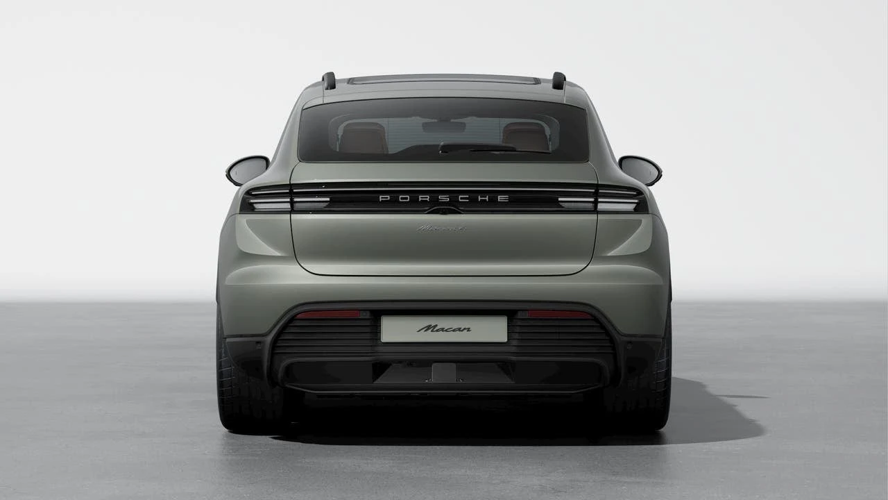 2026 Porsche Macan Electric - Image 7 of 10