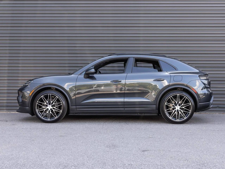 2026 Porsche Macan Electric - Image 2 of 4