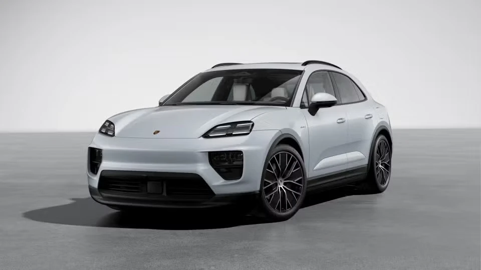 2026 Porsche Macan Electric - Image 3 of 30