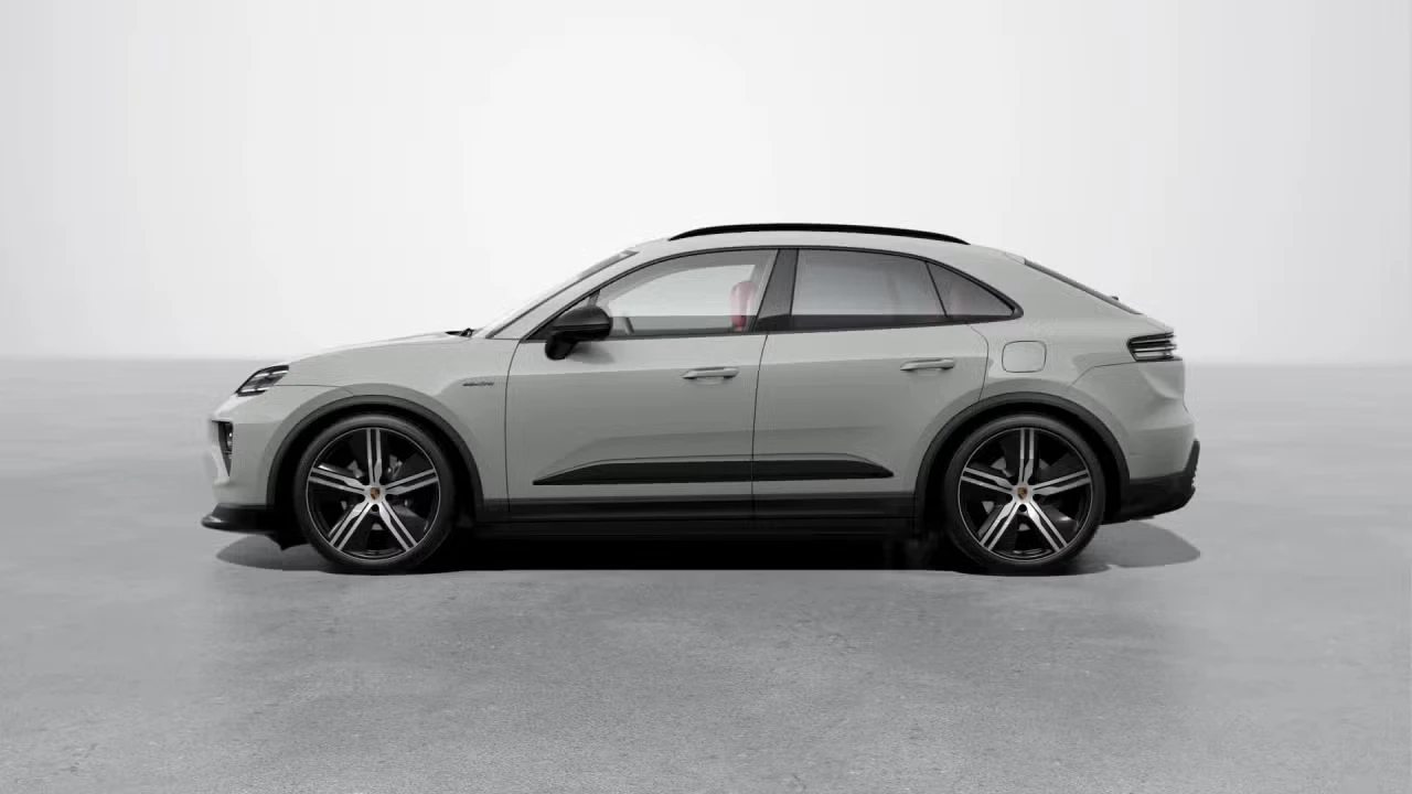 2026 Porsche Macan Electric - Image 12 of 31