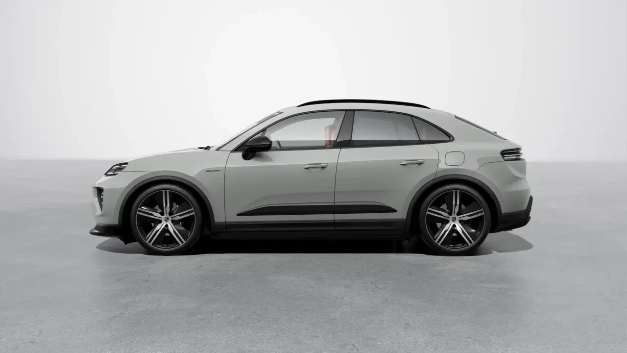 2026 Porsche Macan Electric - Image 16 of 31