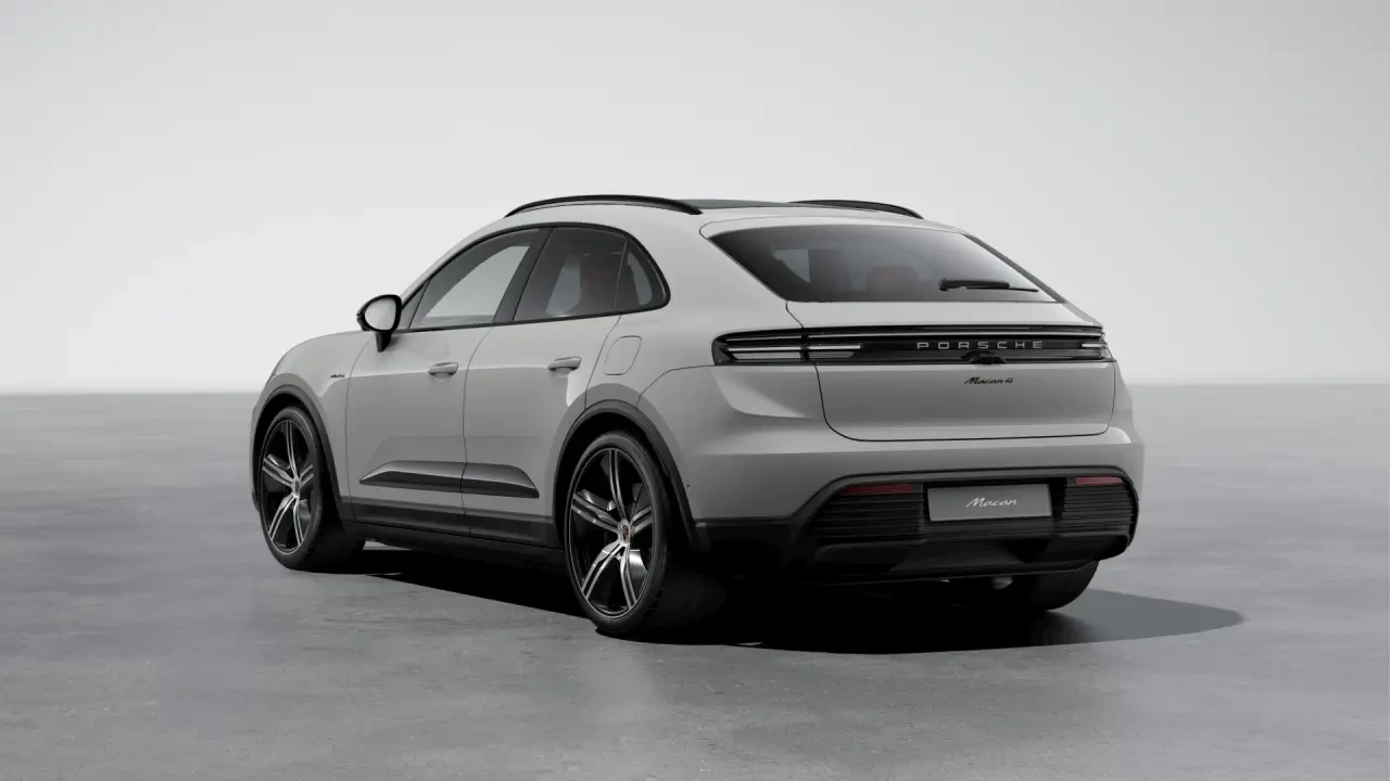 2026 Porsche Macan Electric - Image 24 of 31