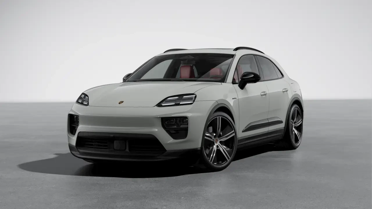 2026 Porsche Macan Electric - Image 8 of 31