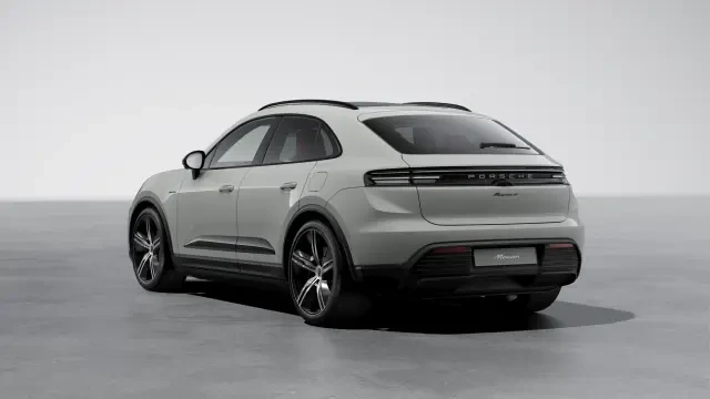 2026 Porsche Macan Electric - Image 22 of 31