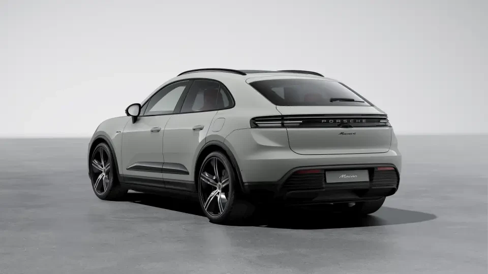 2026 Porsche Macan Electric - Image 23 of 31
