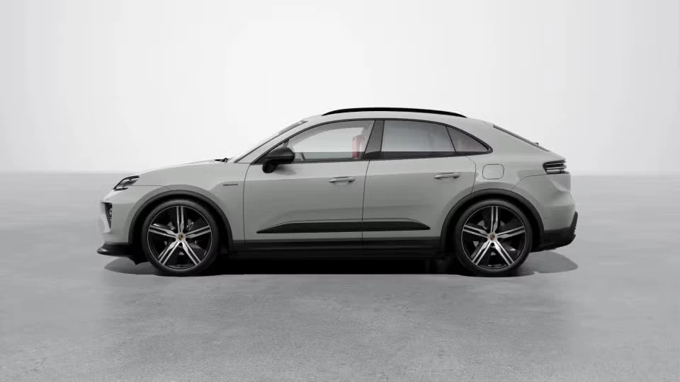 2026 Porsche Macan Electric - Image 11 of 31